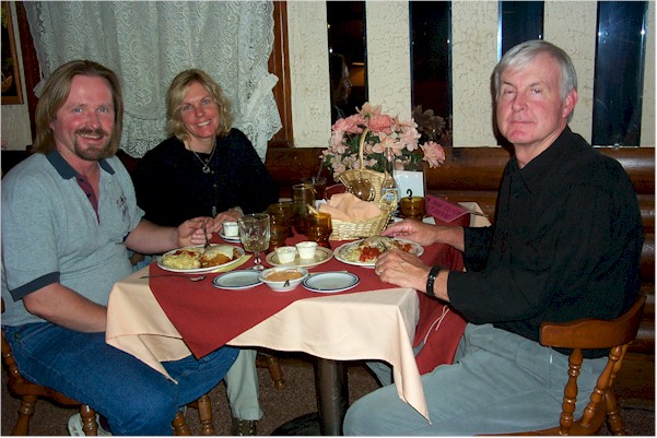 P0000175.jpg (84528 bytes)